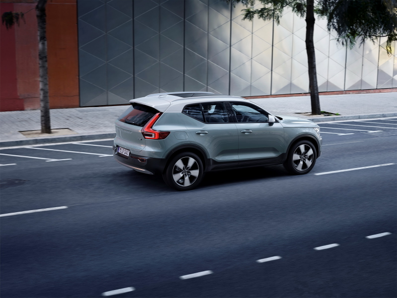 Illustration for article titled The 2018 Volvo XC40 Looks Great And You Can Own It In A New And Different Way